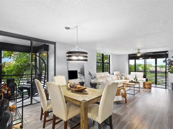 1101 Colony Point Cir