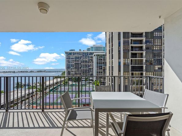 1865 Brickell Ave A1013, Miami FL 33129