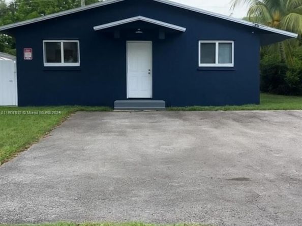 316 N 61st Ave, Hollywood FL 33024