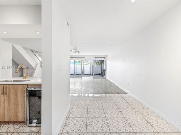 7270 Gary Ave, Miami Beach FL 33141