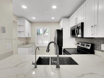 10401 W Broward Blvd