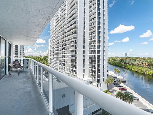 20515 E Country Club Dr 849, Aventura FL 33180