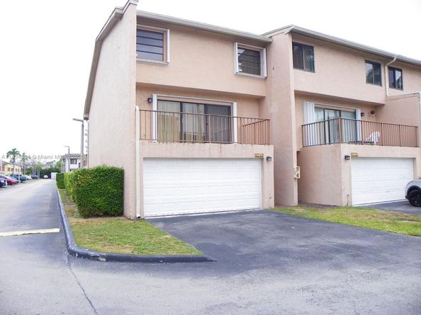 8749 SW 154th Cir Pl 4G, Miami FL 33193