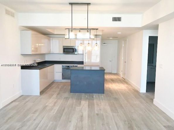 1010 Brickell Ave 4609, Miami FL 33131