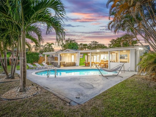 4212 Van Buren St, Hollywood FL 33021