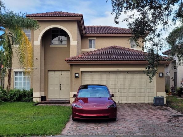 13661 SW 119th Ave, Miami FL 33186