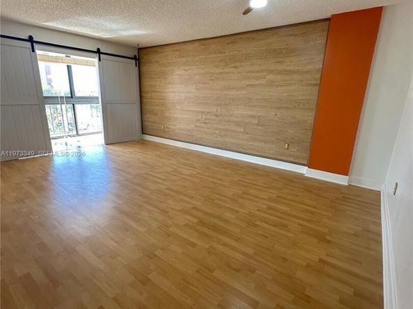 5055 NW 7th St 504, Miami FL 33126