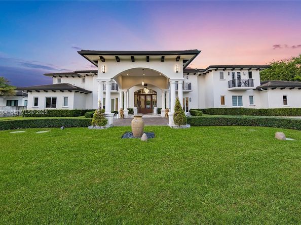 12401 SW 45th St, Miami FL 33175