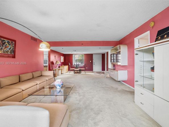 3940 Inverrary Blvd 304A, Lauderhill FL 33319