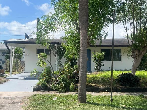 753 SW 3rd St, Dania Beach FL 33004