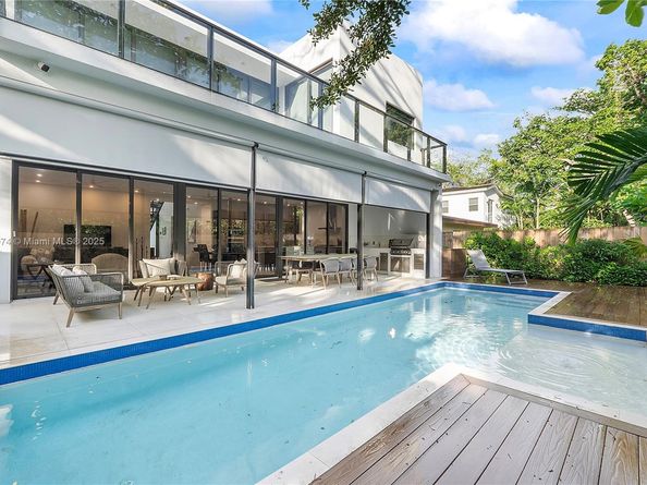 3664 Oak Ave, Miami FL 33133