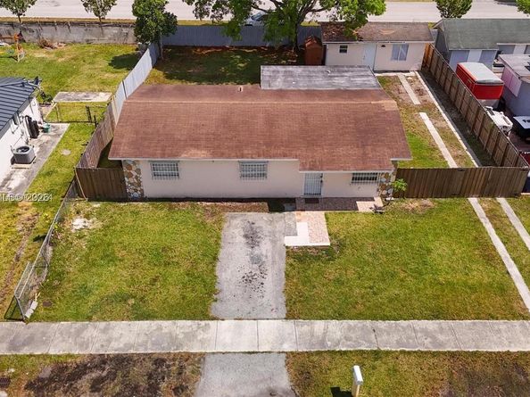 15115 SW 304th Ter, Homestead FL 33033