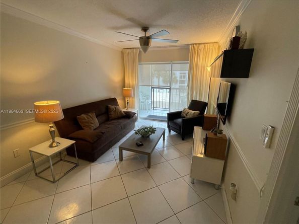 201 178th Dr 313, Sunny Isles Beach FL 33160