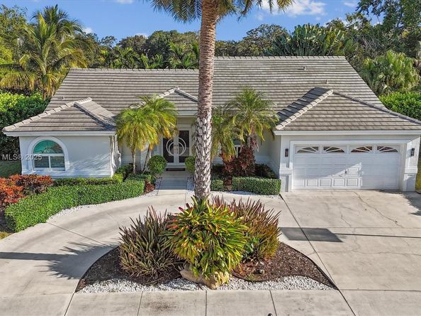 1510 SW 96th Ter, Davie FL 33324