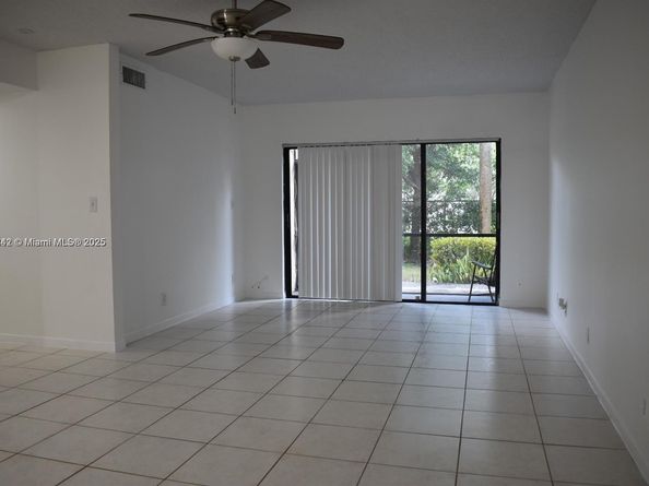 9150 NW 38th Dr 110, Coral Springs FL 33065