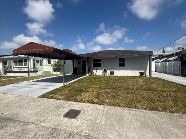 Undisclosed Address #A11973220, Miami FL 33134