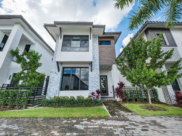 8120 NW 43rd St, Doral FL 33166