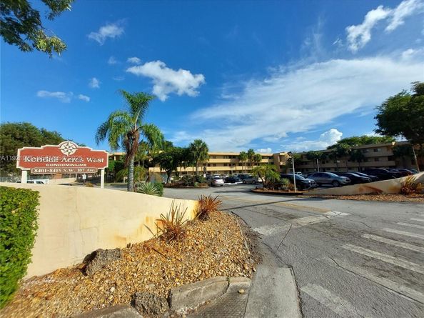 8415 SW 107th Ave 255W, Miami FL 33173