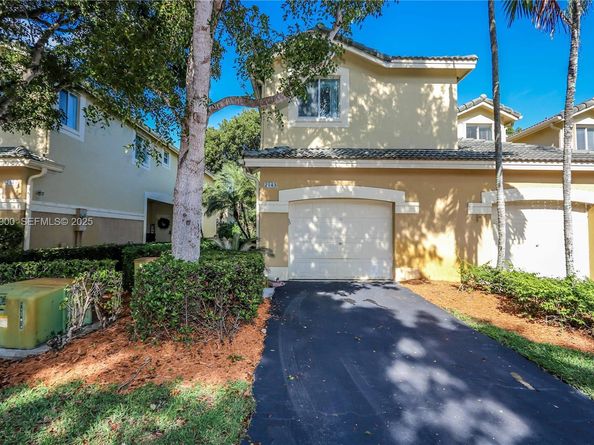2143 Hacienda Ter, Weston FL 33327