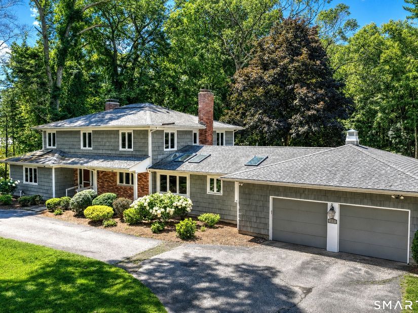 24 Inverness Road, Trumbull CT 06611
