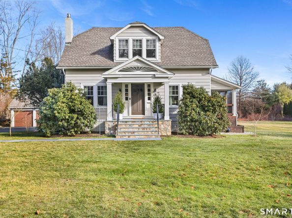 98 Comstock Hill Avenue, Norwalk CT 06850