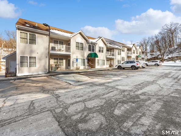 1215 Arganese Place 1215, Trumbull CT 06611