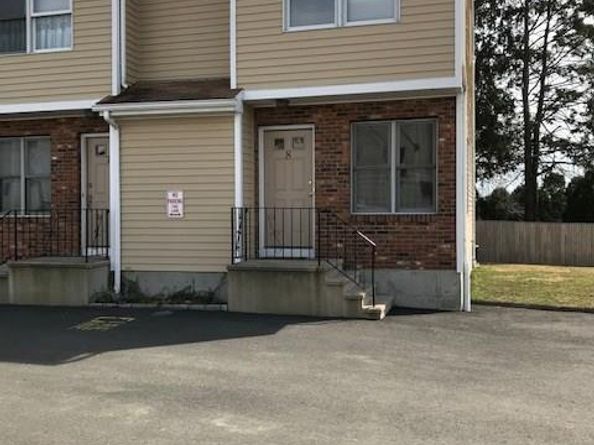 39 Stuart Avenue APT 8, Norwalk CT 06850