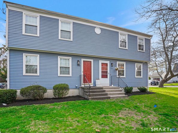 1117 Black Rock Turnpike 1117, Fairfield CT 06825