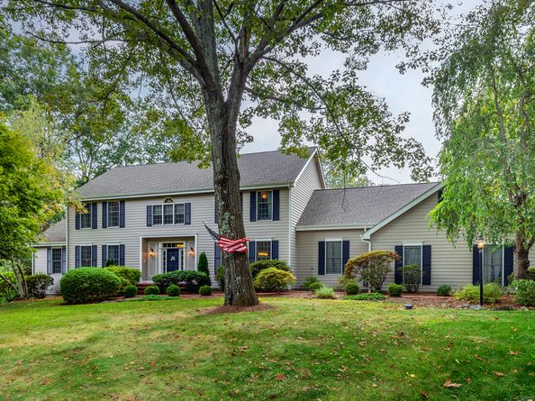 32 Sail Harbour Drive, New Fairfield CT 06812