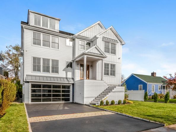 127 Paul Place, Fairfield CT 06824