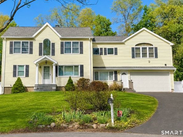 120 Saddle View Road, Fairfield CT 06825