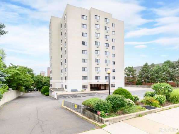 51 Schuyler Avenue 3B, Stamford CT 06902