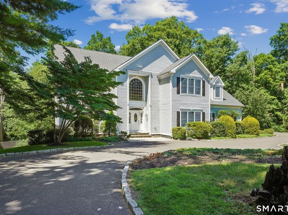 132 E Hunting Ridge Road, Stamford CT 06903