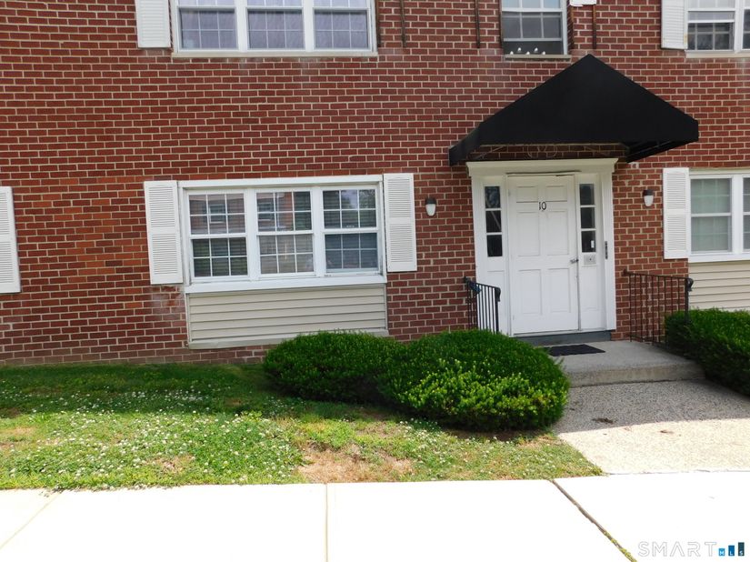50 Greenhouse Road 10A, Bridgeport CT 06606