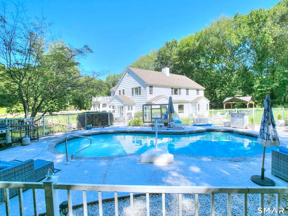 81 Trails End Road, Weston CT 06883