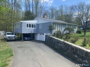 7 Thaddeus Avenue