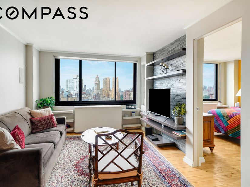 2025 Broadway 24F, New York NY 10023