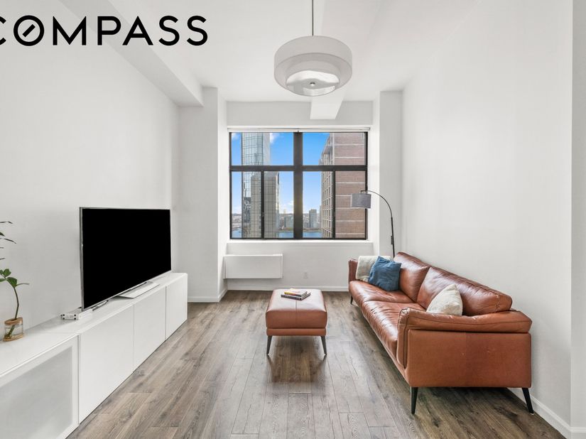 310 East 46th Street 19L, New York NY 10017