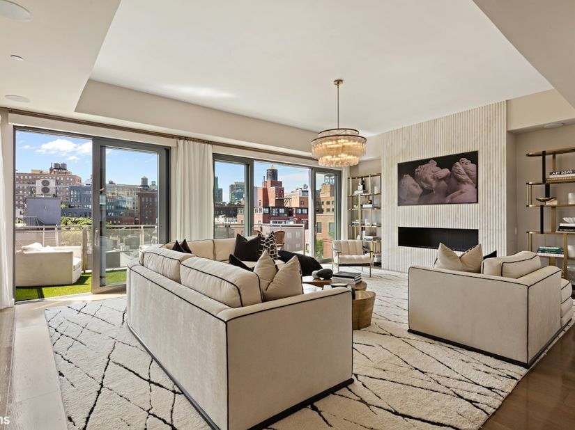 260 Bowery PH, New York NY 10012