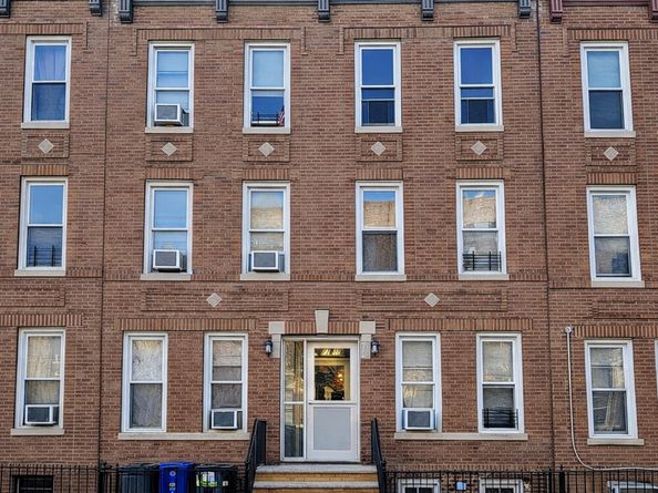 72-20 67th Street, Queens NY 11385