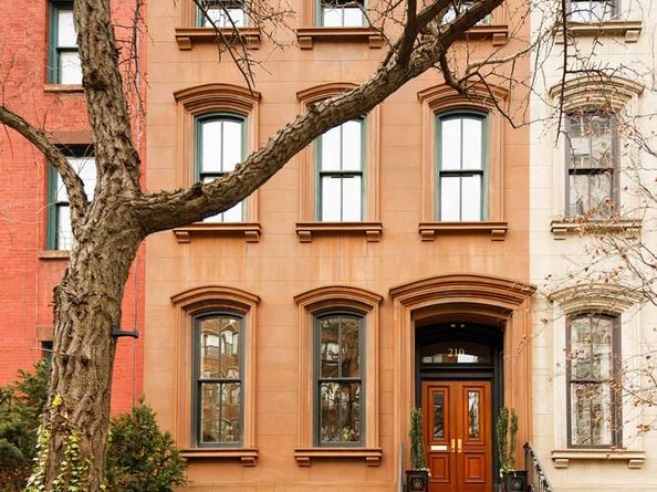 210 East 18th Street, New York NY 10003