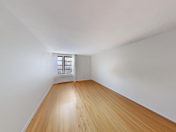 2909 Ocean Avenue 4D, Brooklyn NY 11235