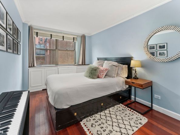 32 Gramercy Park S 5F, New York NY 10003