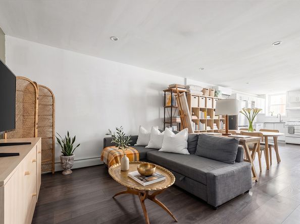 354 Montauk Avenue, Brooklyn NY 11208