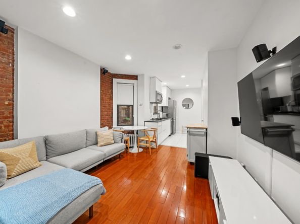 175 Bleecker Street 11, New York NY 10012