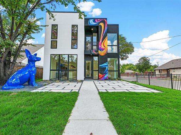 3415  Chihuahua Avenue , Dallas Texas 75212