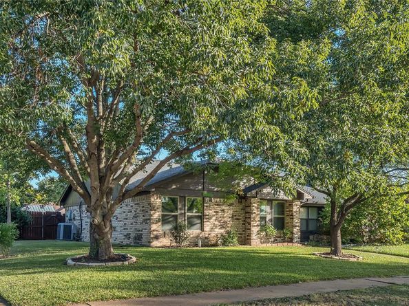 2201  Ember Lee Drive , Garland Texas 75040