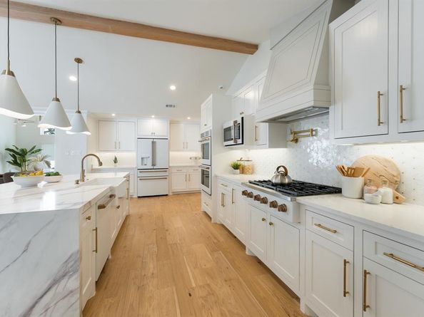 4147  Deep Valley Drive , Dallas Texas 75244