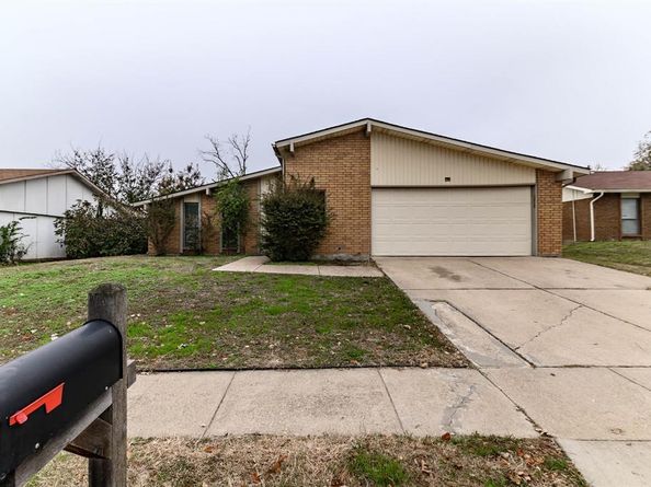 3510  Chamberland Drive , Arlington Texas 76014