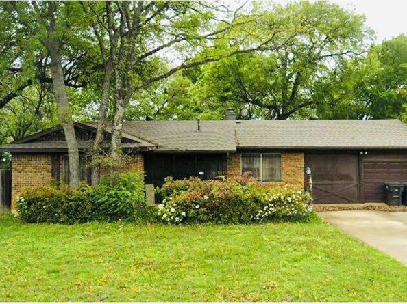 4528  Moorview Avenue , Fort Worth Texas 76119